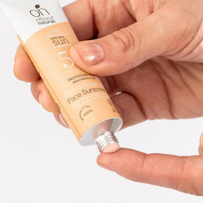 Officina Naturae – spevňujúci opaľovací krém na tvár SPF 50, bez parfumácie (75 ml)