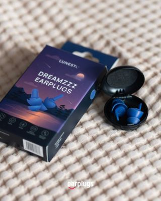 Ticho, pohodlie a ničím nerušený spánok 😴✨ Dreamzzz štuple do uší ti pomôžu vypnúť hluk z okolia a dopriať telu presne to,...